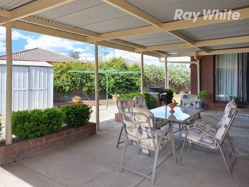 15 Emerald Avenue, Wodonga VIC 3690