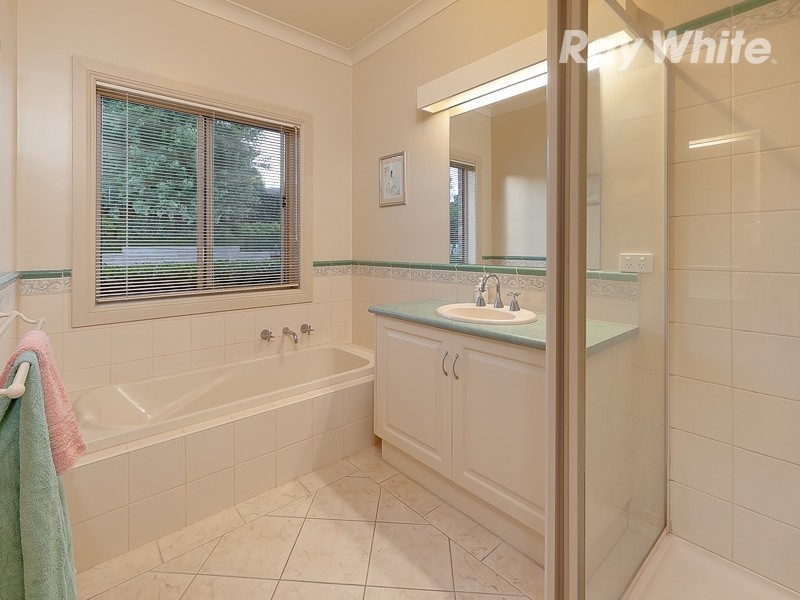 11 Romsey Court, Wodonga VIC 3690