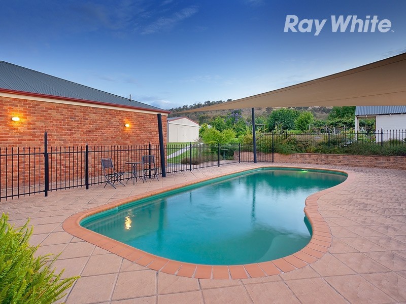 9 Innisfree Drive, Wodonga VIC 3690