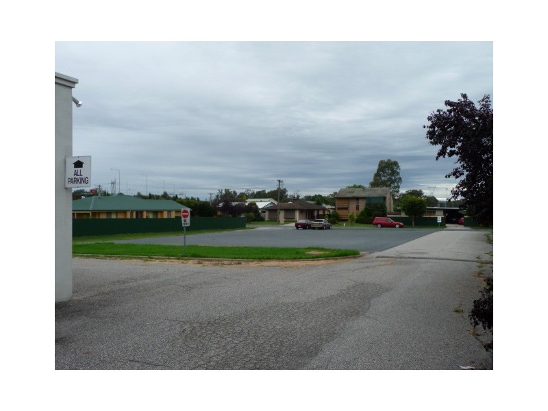 8 and 7 High and Day Streets, Wodonga VIC 3690