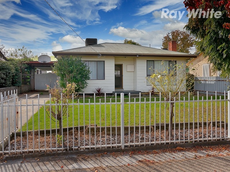 8 Mark Street, Wodonga VIC 3690