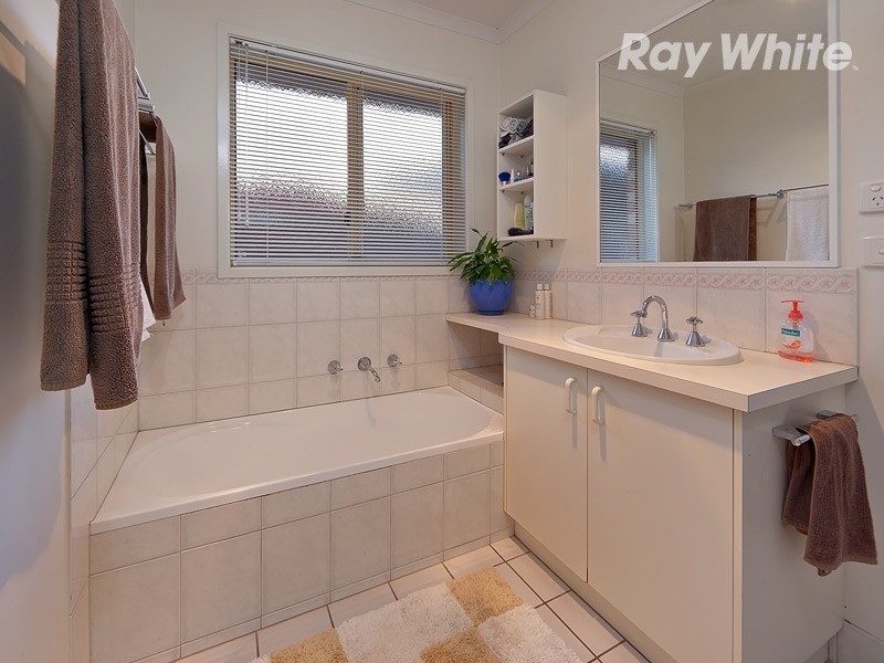 8 Mashie Way, Wodonga VIC 3690
