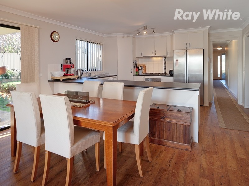 4 Benjamin Boulevard, Tangambalanga VIC 3691