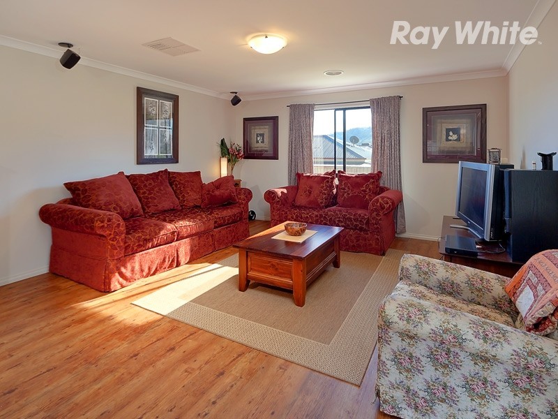 4 Benjamin Boulevard, Tangambalanga VIC 3691