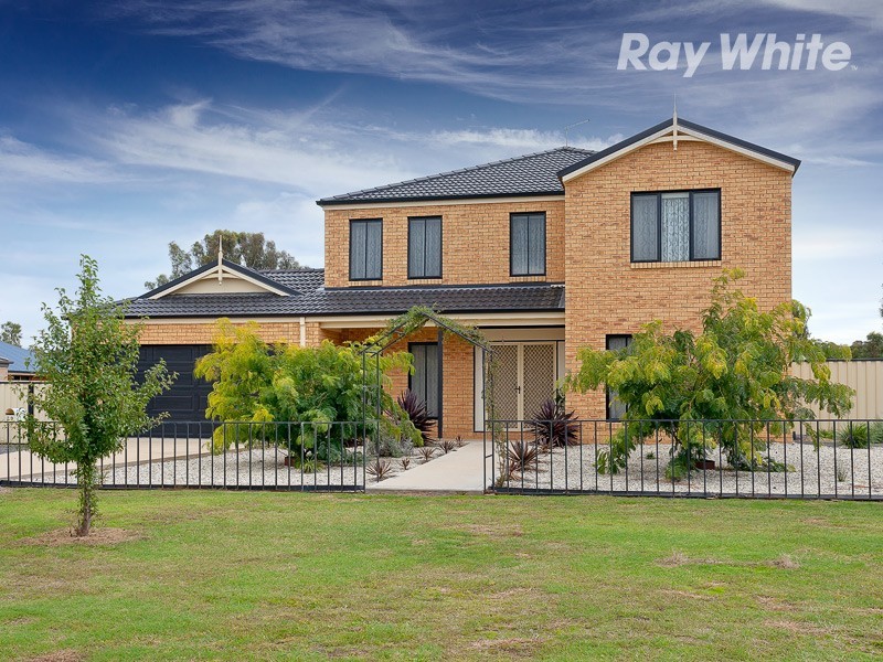 29 Albert Road, Chiltern VIC 3683