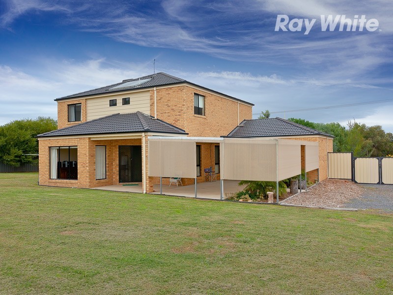 29 Albert Road, Chiltern VIC 3683