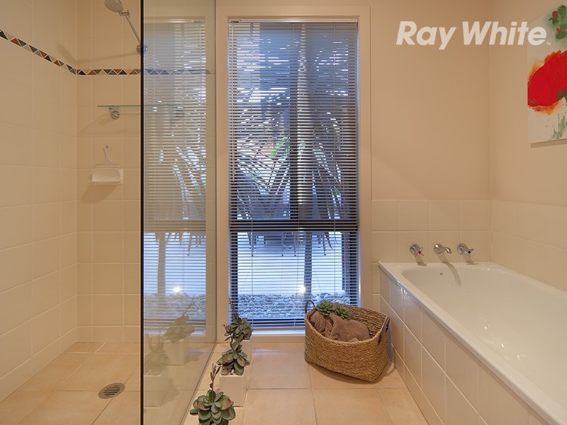 1 Castle Cove, Wodonga VIC 3690