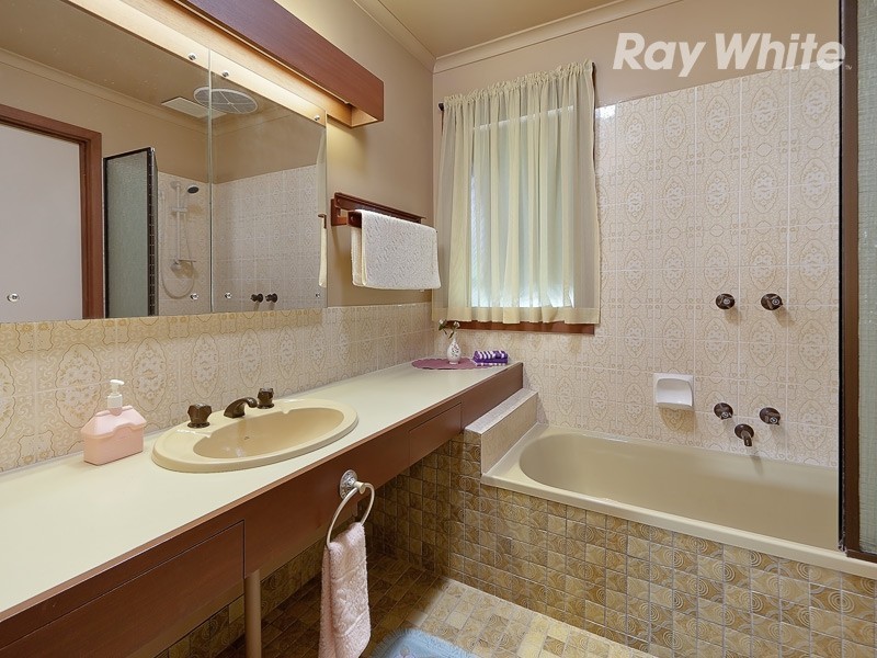 9  Huon Creek Road, Wodonga VIC 3690