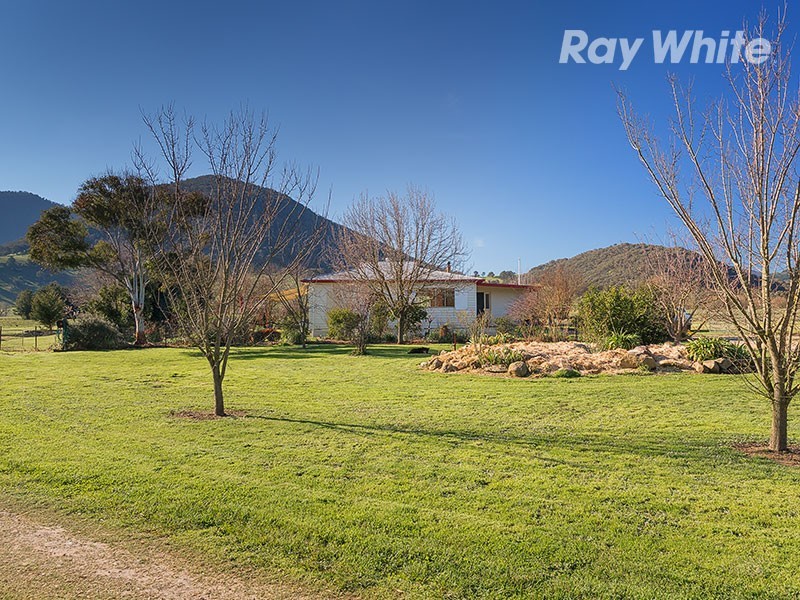 8078 Murray Valley Highway, Bullioh VIC 3700
