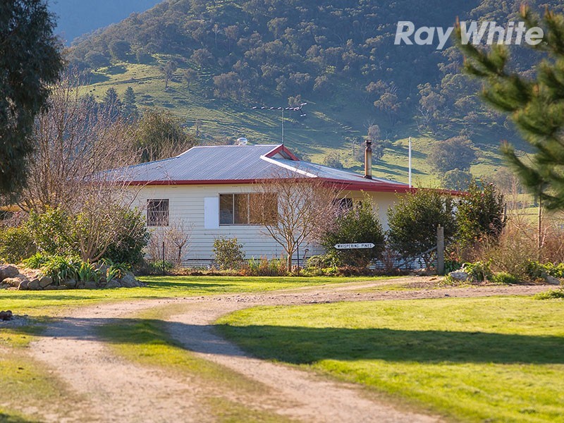 8078 Murray Valley Highway, Bullioh VIC 3700