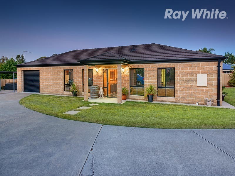 1/8 Murra Court, Kiewa VIC 3691