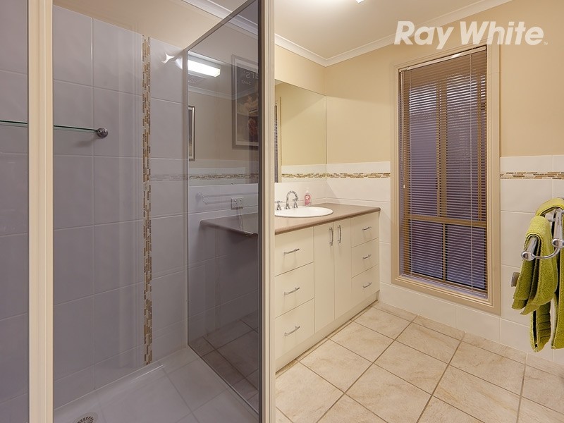 11 Flower Place, Wodonga VIC 3690