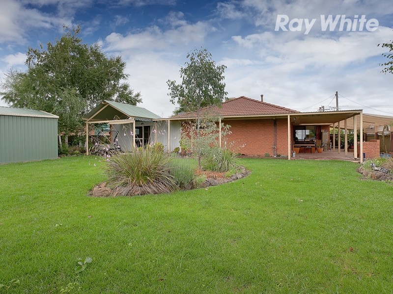 24 Campbell Avenue, Wodonga VIC 3690