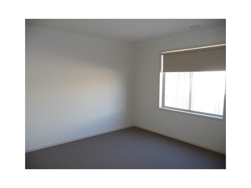 2/29 Derwent Way, Wodonga VIC 3690