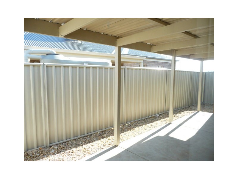 2/29 Derwent Way, Wodonga VIC 3690