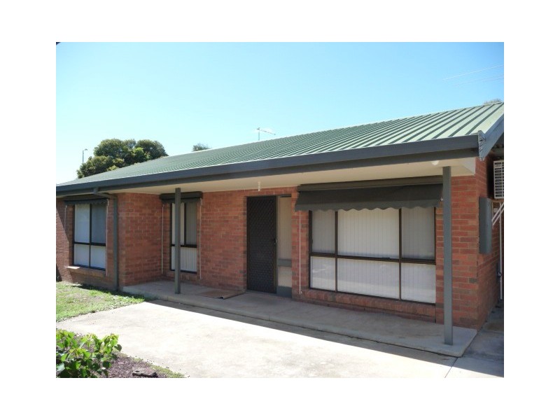 2/11 McMahon Place, Wodonga VIC 3690