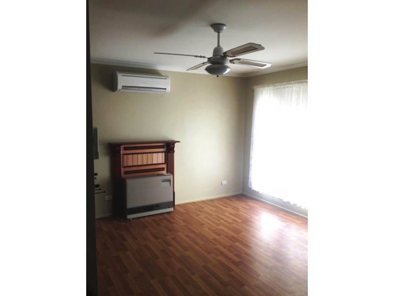 2/11 McMahon Place, Wodonga VIC 3690