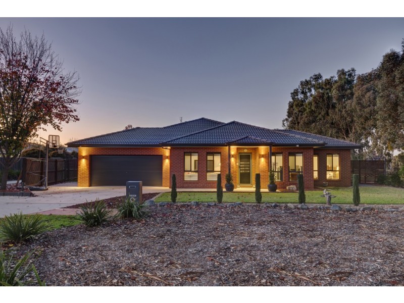 9 Oatlands Fairway, Wodonga VIC 3690