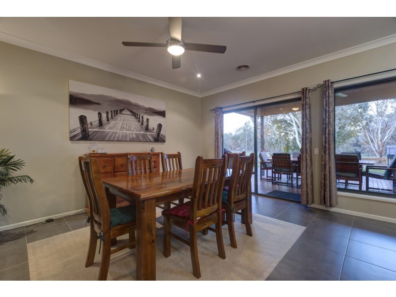 9 Oatlands Fairway, Wodonga VIC 3690