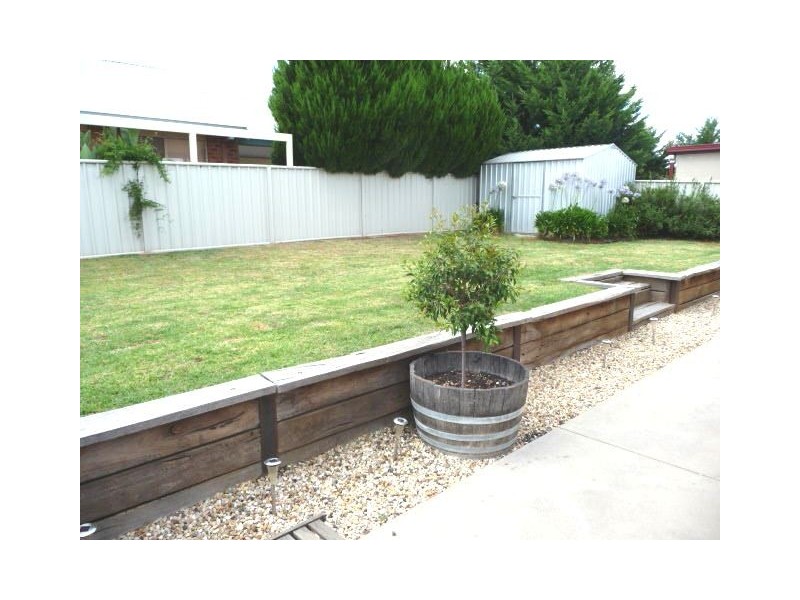 8 Pickering Place, Wodonga VIC 3690