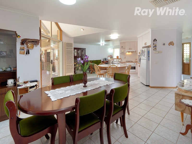 19 Craig Drive, Bellbridge VIC 3691