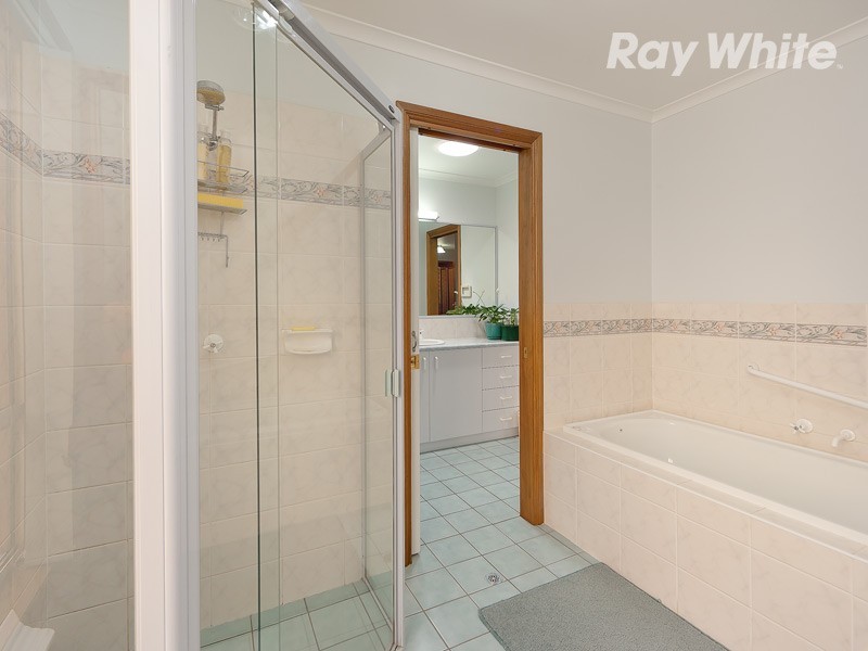 19 Craig Drive, Bellbridge VIC 3691