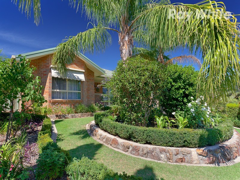 19 Craig Drive, Bellbridge VIC 3691