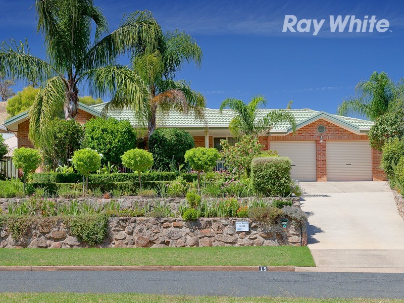 19 Craig Drive, Bellbridge VIC 3691