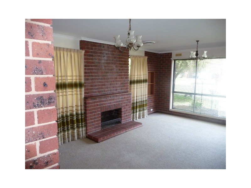 1 Garnet Circuit, Wodonga VIC 3690
