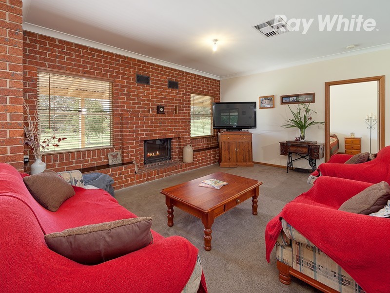 7 Edneys Road, Wodonga VIC 3690