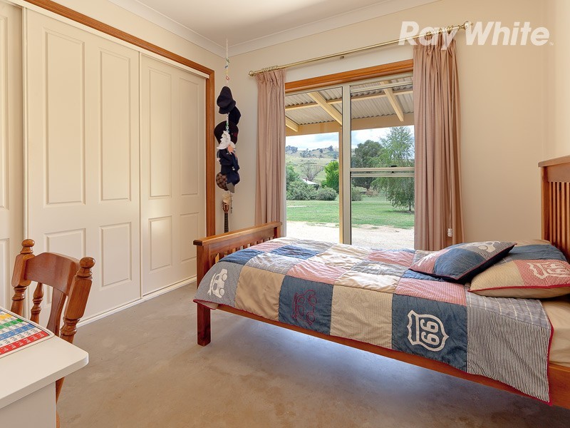 7 Edneys Road, Wodonga VIC 3690