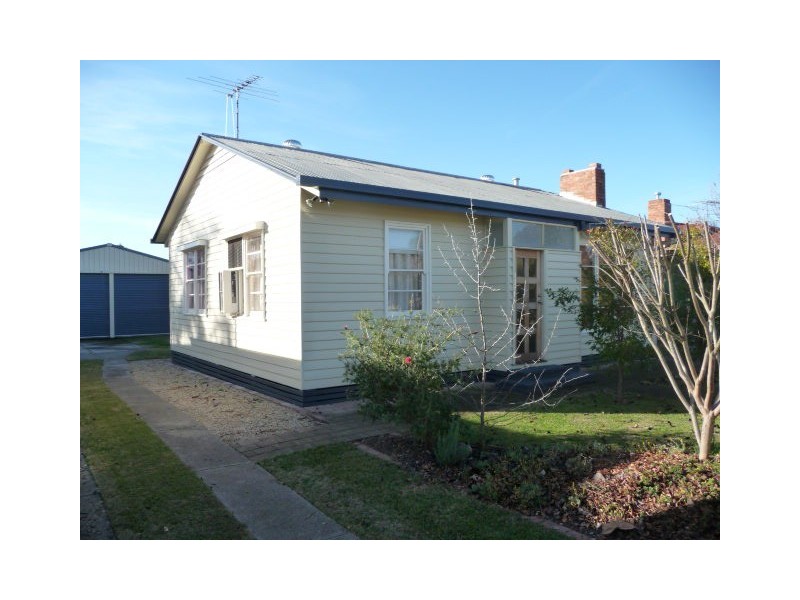 16 Mark Street, Wodonga VIC 3690