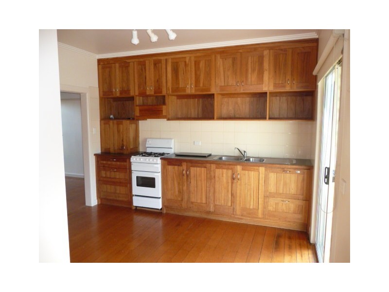 16 Mark Street, Wodonga VIC 3690