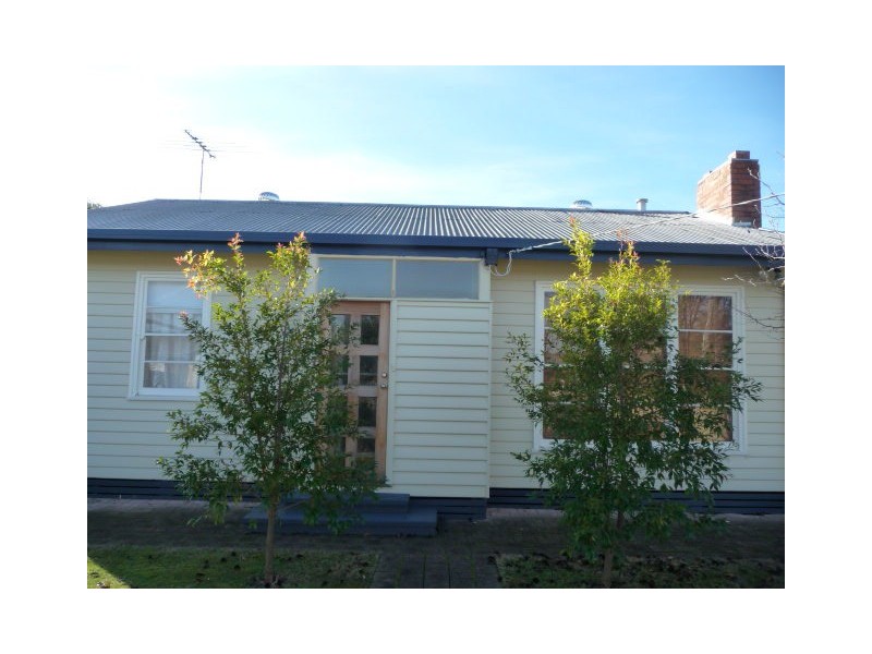 16 Mark Street, Wodonga VIC 3690