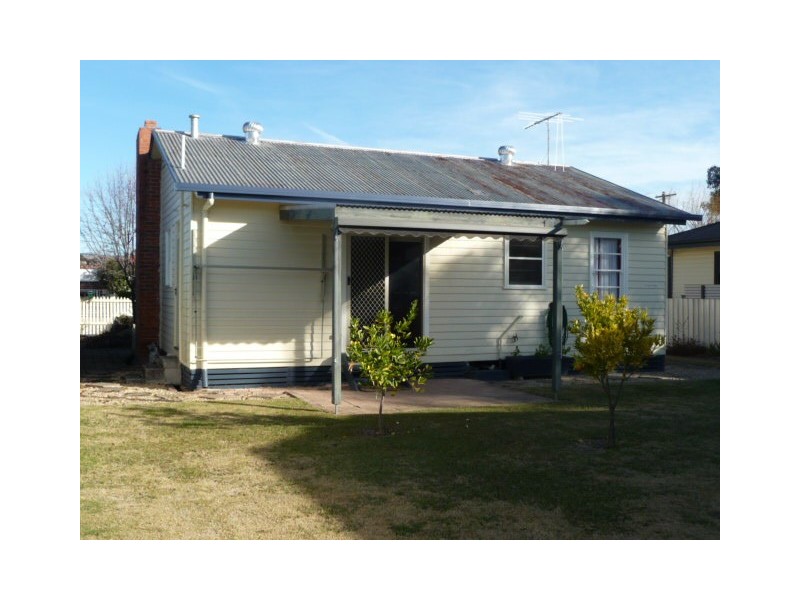 16 Mark Street, Wodonga VIC 3690