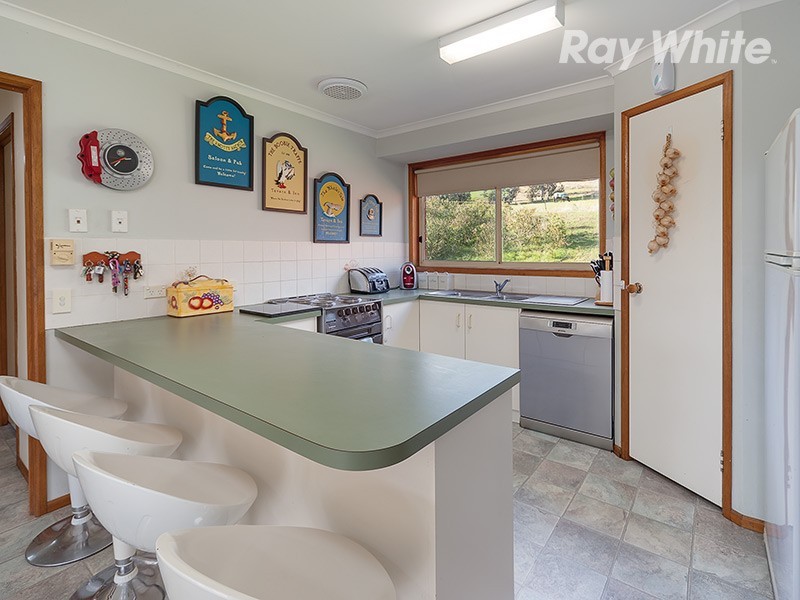 56 Bryants Gap Road, Charleroi VIC 3695
