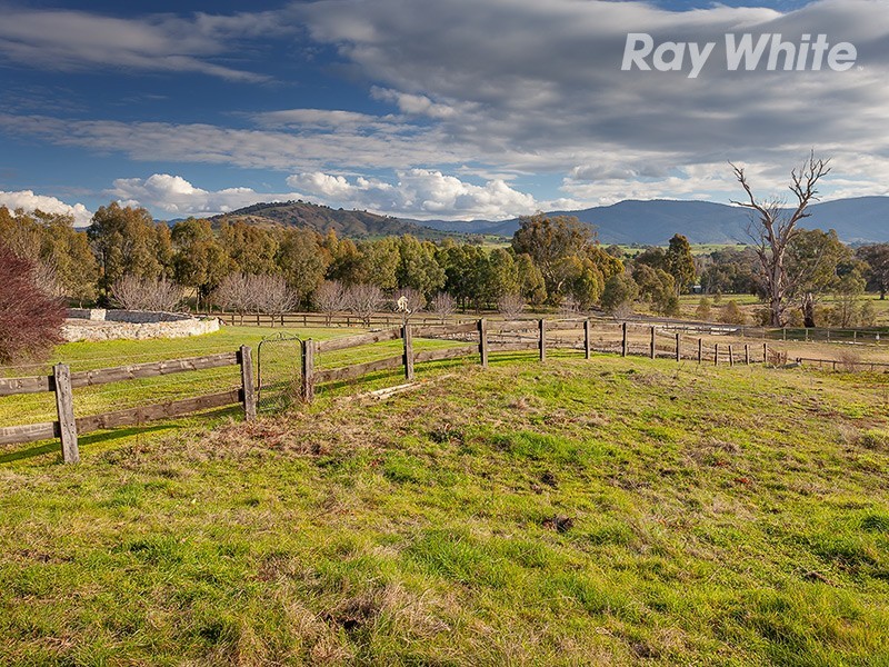 56 Bryants Gap Road, Charleroi VIC 3695