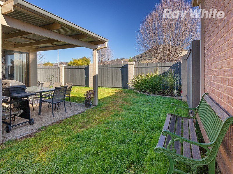 1 Oatlands Fairway, Wodonga VIC 3690