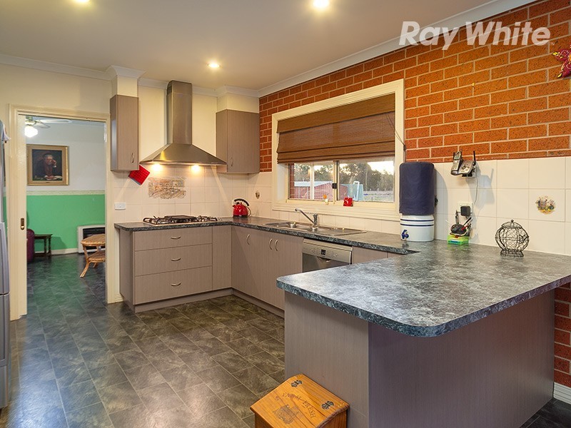 16 Reids Way, Wooragee VIC 3747