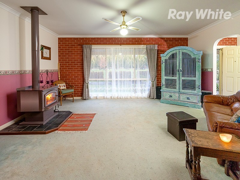 16 Reids Way, Wooragee VIC 3747