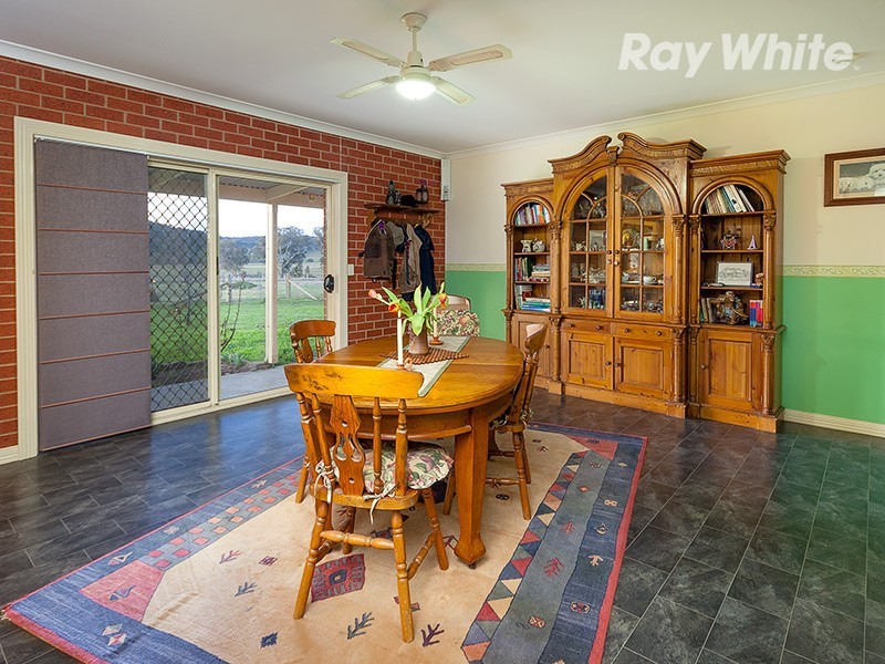 16 Reids Way, Wooragee VIC 3747