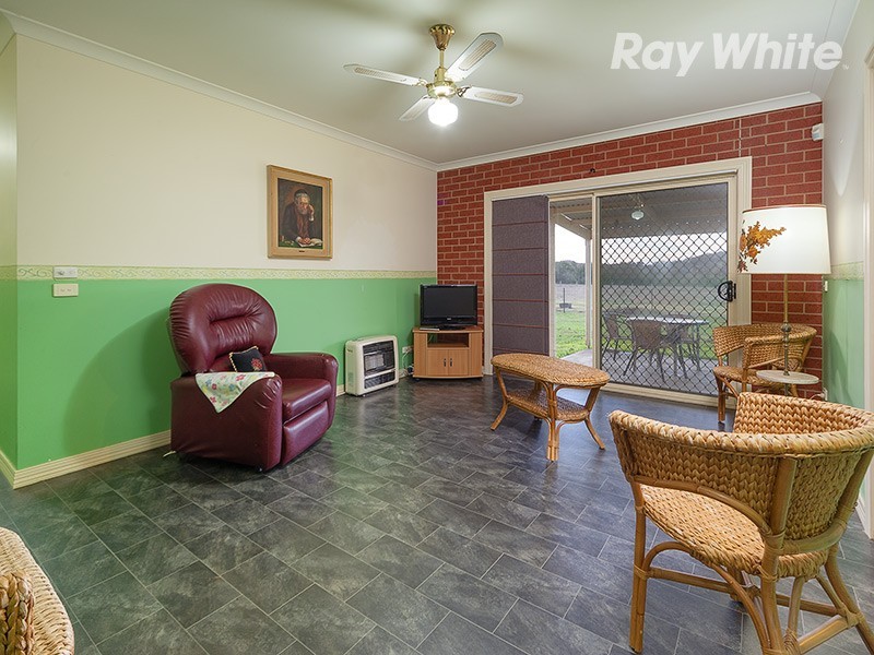 16 Reids Way, Wooragee VIC 3747