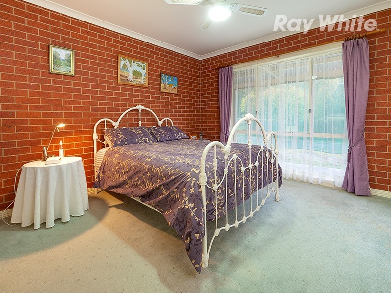 16 Reids Way, Wooragee VIC 3747
