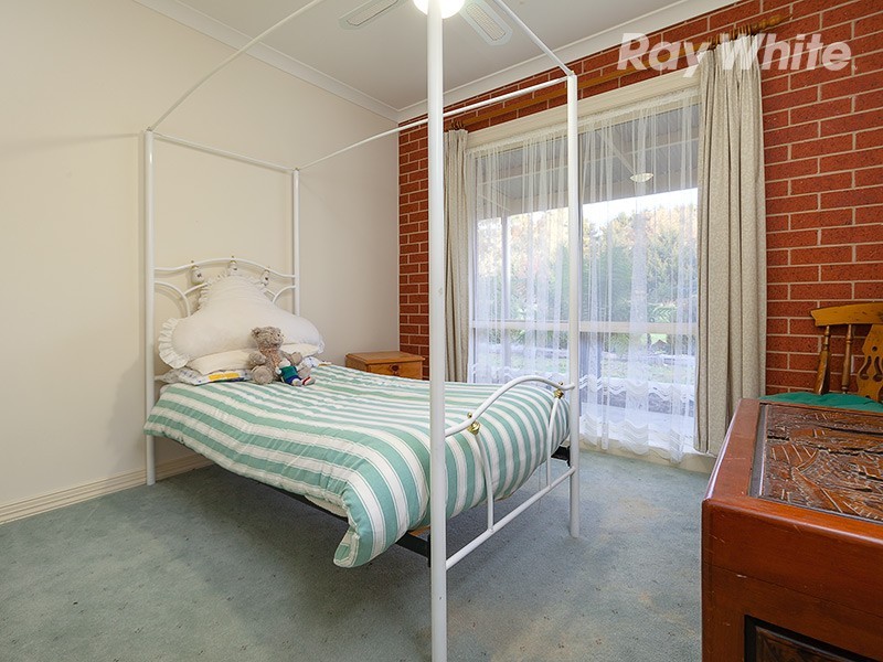 16 Reids Way, Wooragee VIC 3747