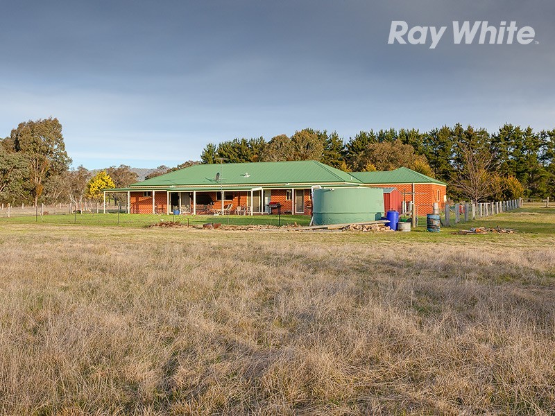 16 Reids Way, Wooragee VIC 3747