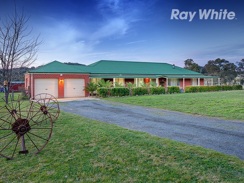 16 Reids Way, Wooragee VIC 3747