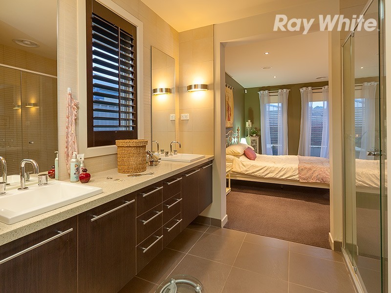 92 Yarralumla Drive, Wodonga VIC 3690
