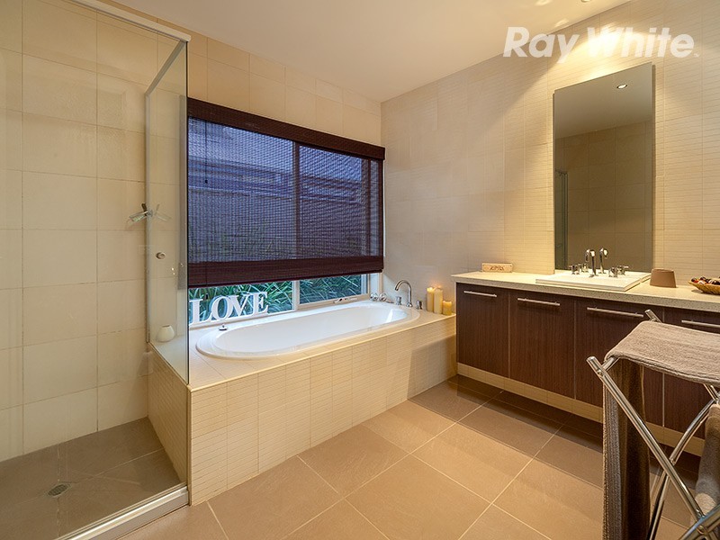92 Yarralumla Drive, Wodonga VIC 3690