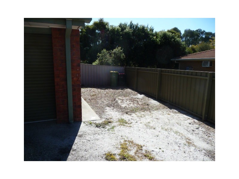 2/8 McEwen Crescent, Wodonga VIC 3690