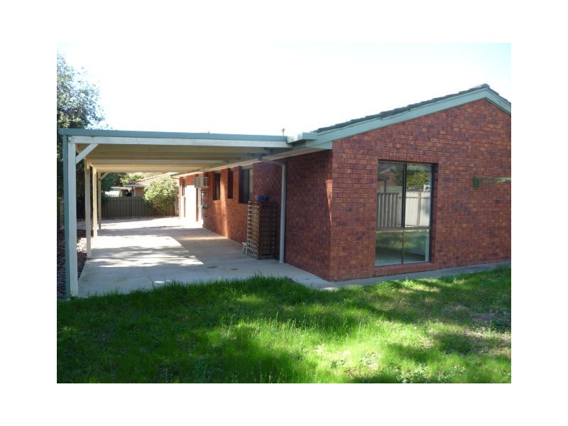 2/8 McEwen Crescent, Wodonga VIC 3690